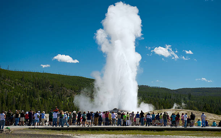 Ở giữa thiên nhiên kỳ vĩ tại vườn quốc gia Yellowstone