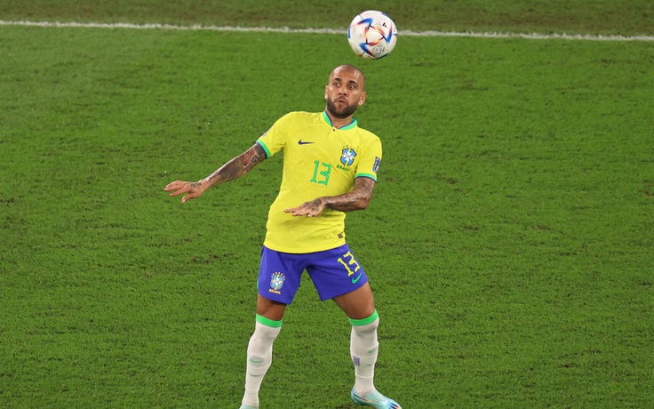 Hậu vệ nổi tiếng của Brazil, Dani Alves bị đề nghị mức án 9 năm tù Hậu vệ nổi tiếng của Brazil, Dani Alves bị đề nghị mức án 9 năm tù