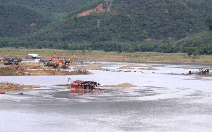 Nguy cơ thất thoát tài nguyên khoáng sản: Công an vào cuộc điều tra mỏ cát vi phạm