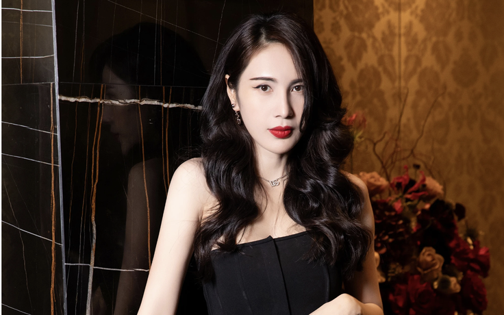 Phản ứng của Công Vinh khi Thủy Tiên bị mỉa mai vì bán hàng online Phản ứng của Công Vinh khi Thủy Tiên bị mỉa mai vì bán hàng online