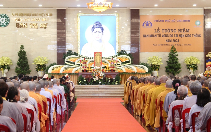 Tưởng niệm, cầu siêu cho nạn nhân TNGT: Chung tay tạo nên môi trường giao thông an toàn Tưởng niệm, cầu siêu cho nạn nhân TNGT: Chung tay tạo nên môi trường giao thông an toàn