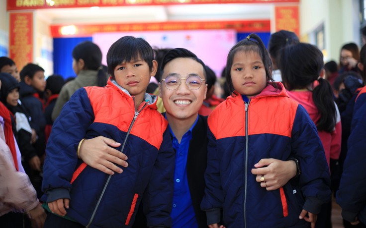 Nhiều hoạt động 'Tình nguyện mùa đông' giúp đỡ thanh thiếu nhi và người dân vùng xa Nhiều hoạt động 'Tình nguyện mùa đông' giúp đỡ thanh thiếu nhi và người dân vùng xa