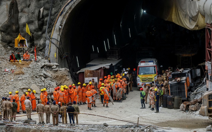 Ấn Độ đặt xong đường ống, chuẩn bị đưa 41 công nhân mắc kẹt ra ngoài