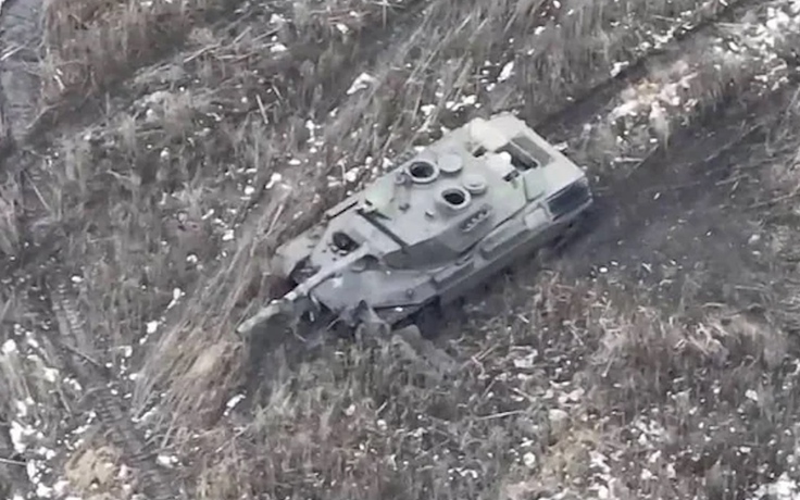 Xe tăng Leopard 1A5 của Ukraine vừa ra trận đã bị hạ