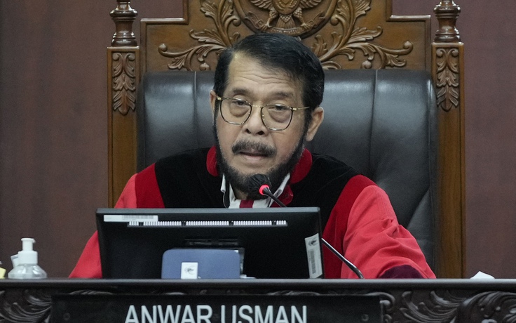 Chánh án Indonesia bị cách chức vì phán quyết có lợi cho con trai tổng thống