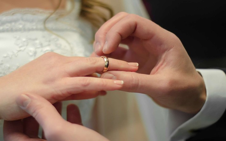 Chọn nhẫn cưới, cách mỗi cặp đôi kể câu chuyện hôn nhân của mình