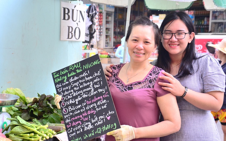 'Tui bán rau, bán thịt… chứ không bán túi ni lông'!