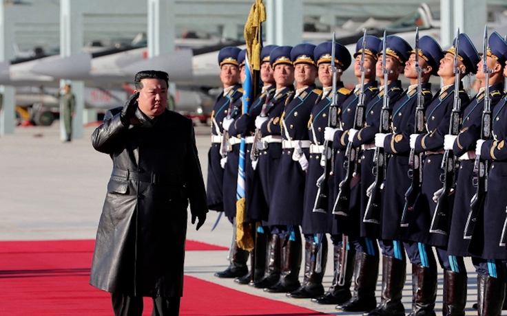 Nhà lãnh đạo Kim Jong Un ra chỉ thị mới; Mỹ áp thêm lệnh cấm vận