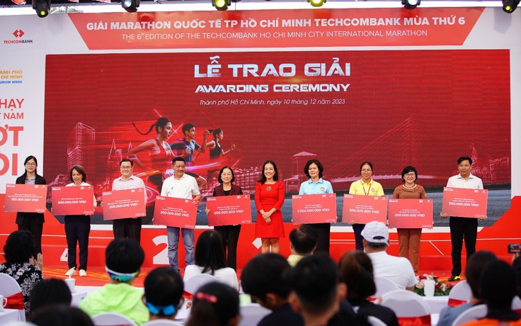 Giải Marathon Quốc tế TP.HCM Techcombank tiếp tục đạt kỷ lục với hơn 15.000 người