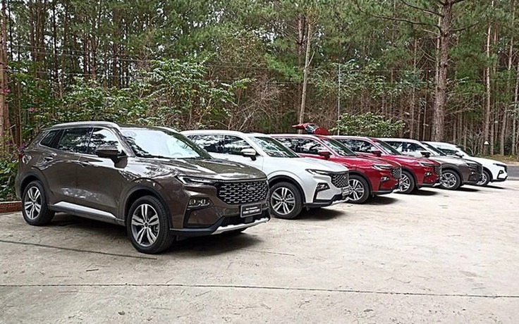 Crossover cỡ trung: Honda CR-V mới kém khách, Ford Territory bứt phá nhờ giảm giá 'sập sàn'