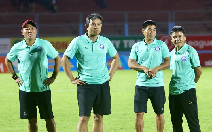 V-League: CLB Khánh Hòa thay tướng đổi vận, thoát hiểm trên 'chảo lửa' Lạch Tray?