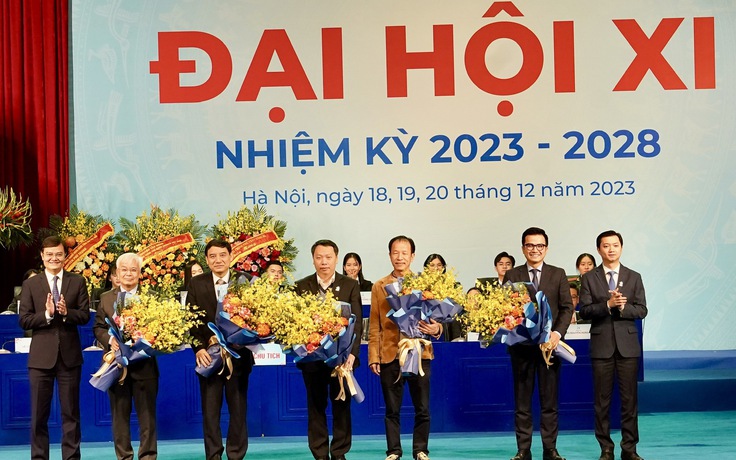 Ra mắt Hội đồng tư vấn, đồng hành với sinh viên giai đoạn 2023 - 2028