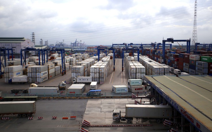 Phí cảng biển giúp TP.HCM thu gần 4.000 tỉ đồng