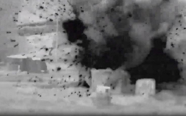 Căn cứ phòng không chính bị tấn công, Syria bắn hạ tên lửa Israel?