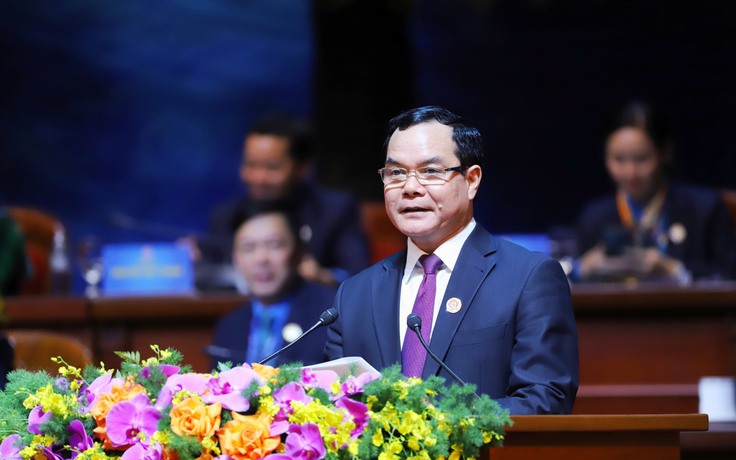 Ông Nguyễn Đình Khang tái đắc cử Chủ tịch Tổng liên đoàn Lao động Việt Nam