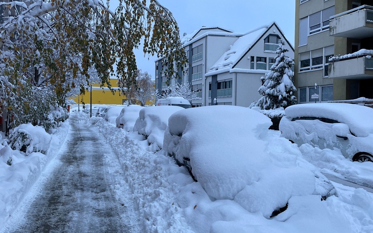 Tuyết rơi dày ảnh hưởng khắp châu Âu, giao thông gián đoạn