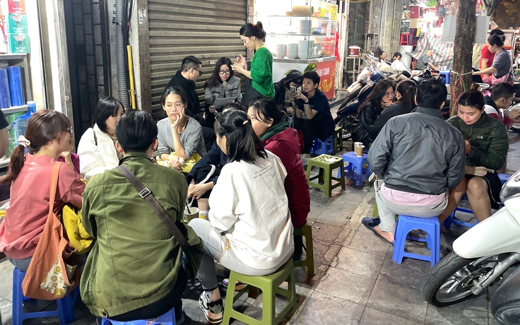 Bán trà sữa đất nung giữa phố cổ Hà Nội thu tiền triệu mỗi ngày Bán trà sữa đất nung giữa phố cổ Hà Nội thu tiền triệu mỗi ngày