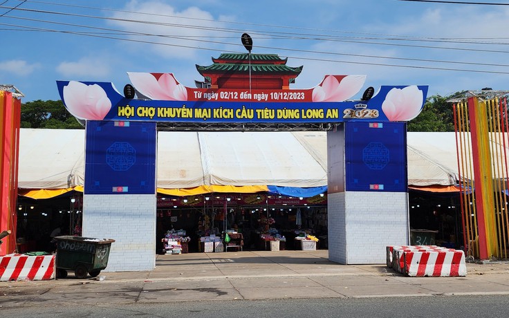 Long An lên tiếng vụ nghệ sĩ Kim Tử Long tố bị dọa đánh Long An lên tiếng vụ nghệ sĩ Kim Tử Long tố bị dọa đánh