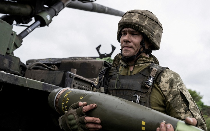 Mỹ, EU sắp cạn ngân sách cho Ukraine, cảnh báo 'tăng khả năng Nga thắng' nếu không bổ sung Mỹ, EU sắp cạn ngân sách cho Ukraine, cảnh báo 'tăng khả năng Nga thắng' nếu không bổ sung