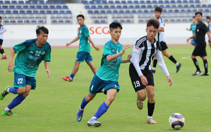 Đội bóng sinh viên làm khó Học viện Juventus Việt Nam