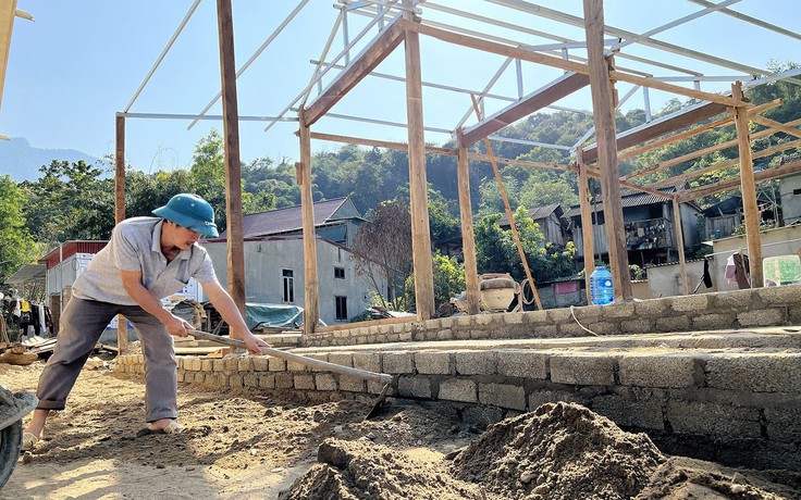 Tái dựng cuộc sống sau cơn lũ quét kinh hoàng Tái dựng cuộc sống sau cơn lũ quét kinh hoàng