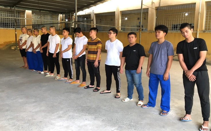 Đồng Nai: Bắt nhóm thanh niên mang súng đi đánh nhau, chống trả công an Đồng Nai: Bắt nhóm thanh niên mang súng đi đánh nhau, chống trả công an
