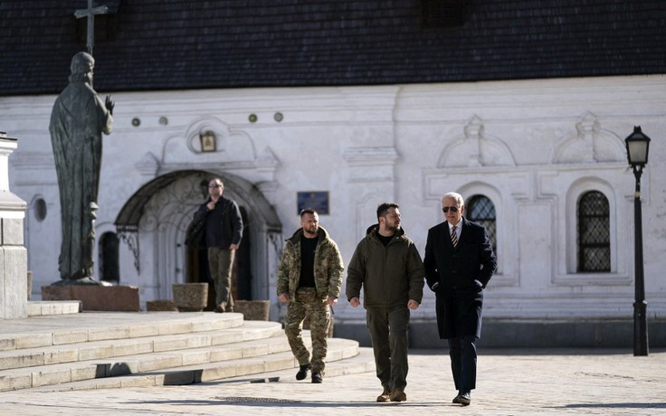Tình báo Nga nói Moscow không đảm bảo an ninh khi ông Biden thăm Ukraine Tình báo Nga nói Moscow không đảm bảo an ninh khi ông Biden thăm Ukraine