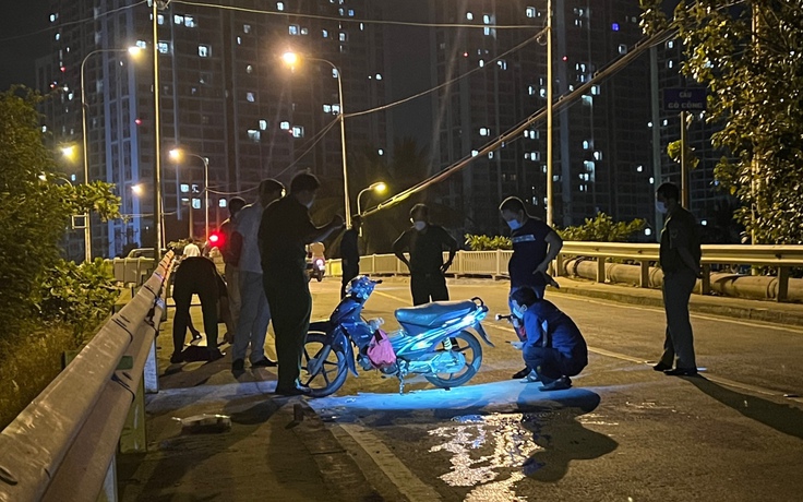 TP.HCM: Phát hiện người đàn ông tử vong trên cầu ở TP.Thủ Đức TP.HCM: Phát hiện người đàn ông tử vong trên cầu ở TP.Thủ Đức