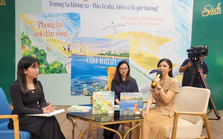 Nhà văn Bùi Tiểu Quyên và bạn nhỏ Phong Ba 'nơi đầu sóng ngọn gió' Trường Sa