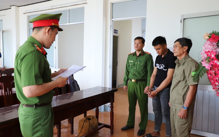 Ninh Thuận: Bắt 2 bị can để điều tra về hành vi giết người Ninh Thuận: Bắt 2 bị can để điều tra về hành vi giết người