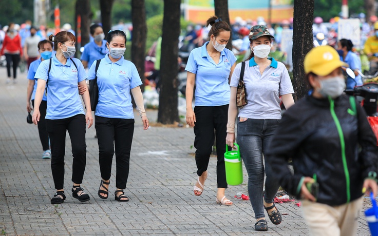 TP.HCM dự báo doanh nghiệp còn khó khăn, người lao động bị ảnh hưởng thu nhập