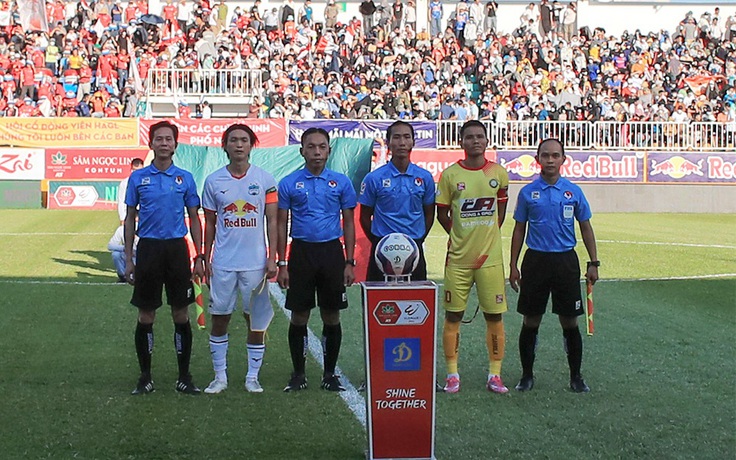 VAR ở V-League chất lượng hơn nhờ Việt Nam có thêm trọng tài FIFA
