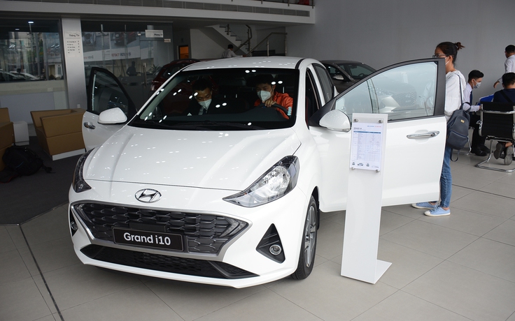 Ô tô giá rẻ nhất Việt Nam: Hyundai Grand i10 bán nhiều gấp 6 lần Kia Morning