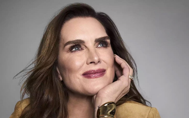 Brooke Shields tiết lộ bị tấn công tình dục 30 năm trước