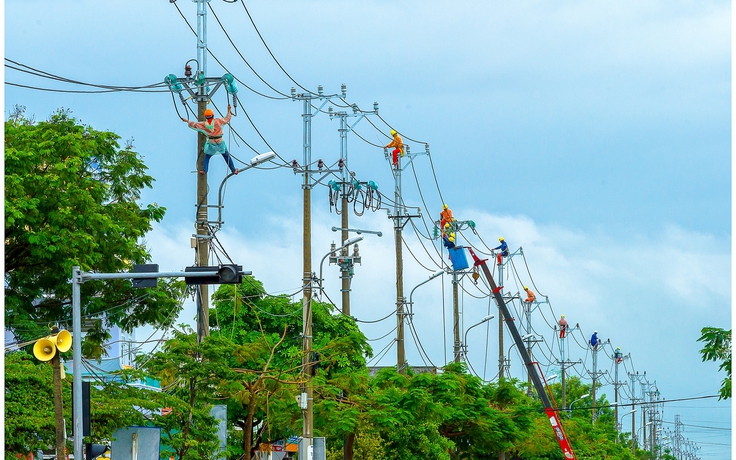 Nhu cầu tăng mạnh, TP.HCM vẫn tiết kiệm được 550 triệu kWh điện trong năm