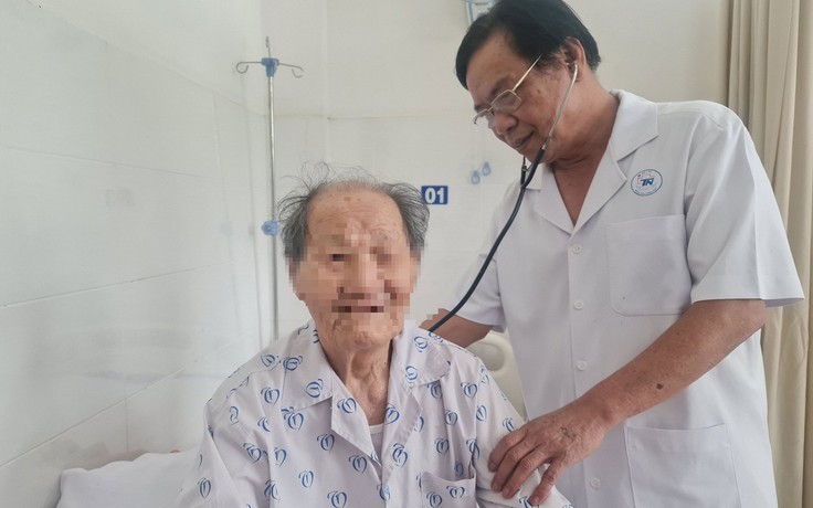 Bệnh nhân lớn tuổi nhất được mổ bướu tuyến tiền liệt tại Bệnh viện Thống Nhất TP.HCM