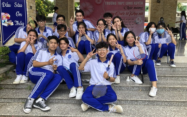 Học sinh An Giang chờ được tư vấn chọn ngành học phù hợp Học sinh An Giang chờ được tư vấn chọn ngành học phù hợp