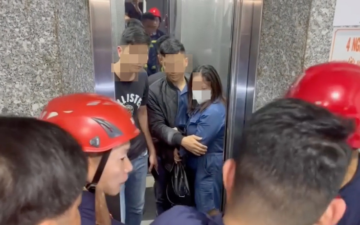 Thừa Thiên – Huế: Giải cứu 3 người mắc kẹt trong thang máy khách sạn