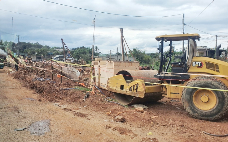 Phê bình hàng loạt nhà thầu thi công ì ạch dự án hơn 3.600 tỉ đồng Phê bình hàng loạt nhà thầu thi công ì ạch dự án hơn 3.600 tỉ đồng