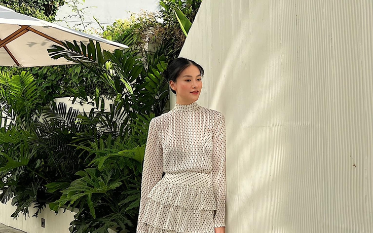 Mặc váy áo bánh bèo thanh lịch như nàng hậu Phương Khánh Mặc váy áo bánh bèo thanh lịch như nàng hậu Phương Khánh