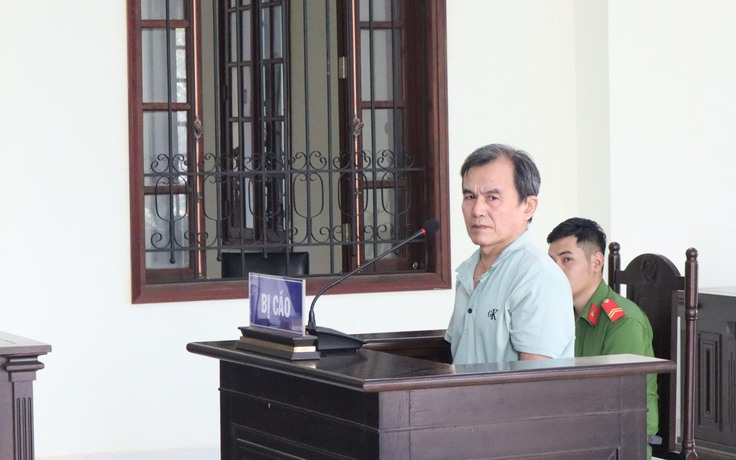 Chém chết người từ mâu thuẫn tranh chấp đất đai, lãnh án 15 năm tù Chém chết người từ mâu thuẫn tranh chấp đất đai, lãnh án 15 năm tù
