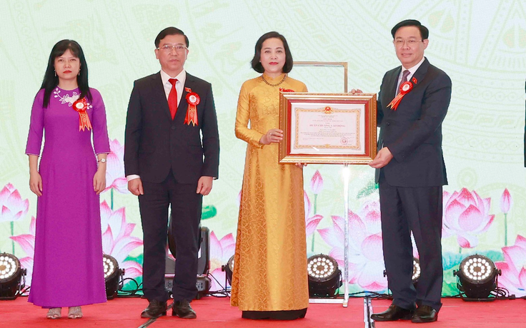 Ban Công tác đại biểu đón nhận Huân chương Lao động hạng nhì