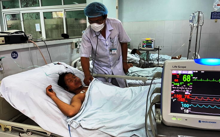 10 người ngộ độc cá chép ủ chua ở Quảng Nam: Người cuối cùng cai máy thở