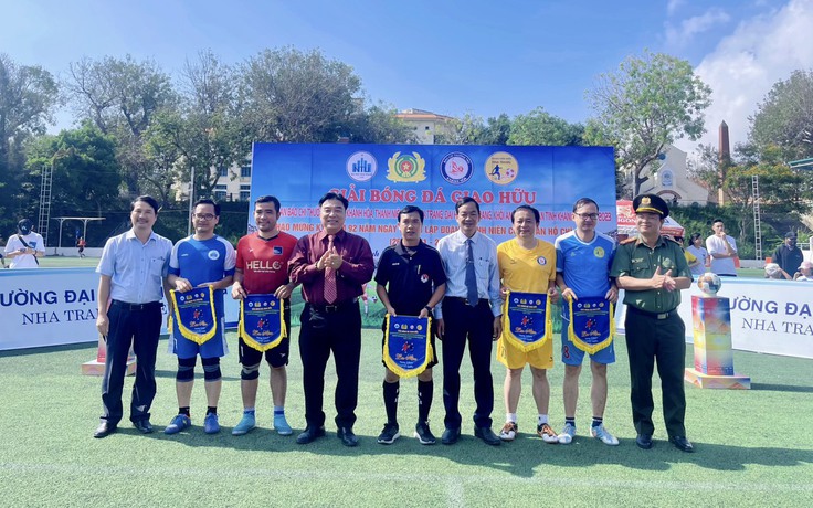 Khánh Hòa tổ chức giải bóng đá giao hữu chào mừng ngày thành lập Đoàn