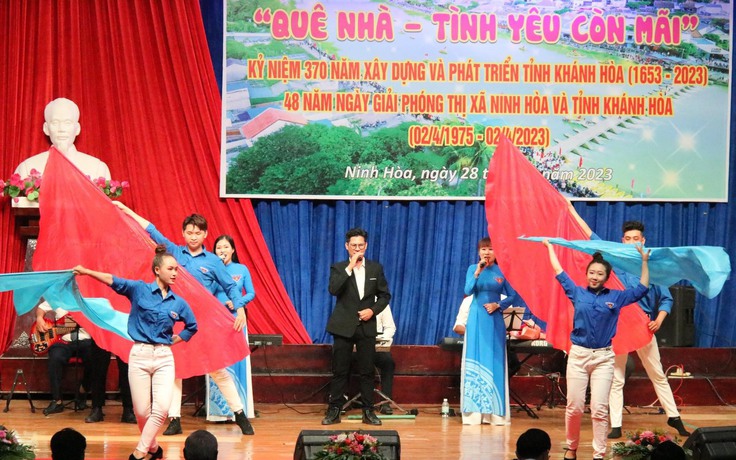 Ninh Hòa tổ chức đêm thơ nhạc Quê nhà - Tình yêu còn mãi