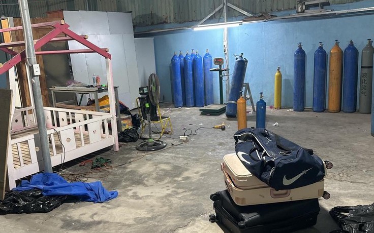Theo dõi 'người vận chuyển' khí cười, triệt xóa điểm sang chiết trái phép Theo dõi 'người vận chuyển' khí cười, triệt xóa điểm sang chiết trái phép