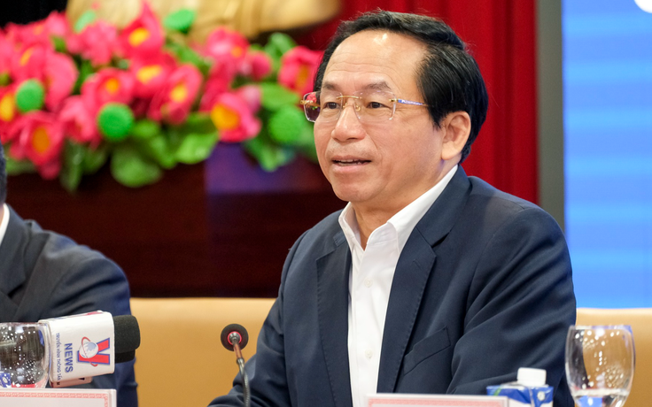 Kinh doanh điện để lỗ trên 26.235 tỉ đồng là 'nỗ lực rất lớn của EVN' Kinh doanh điện để lỗ trên 26.235 tỉ đồng là 'nỗ lực rất lớn của EVN'
