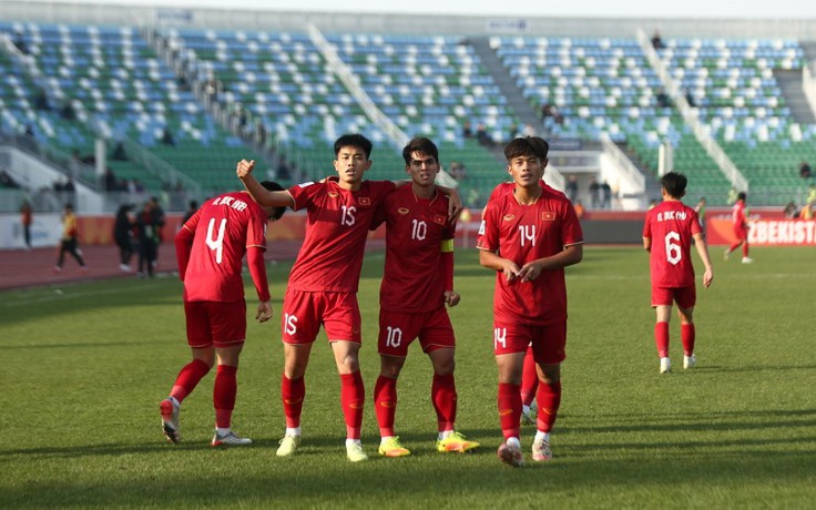 U.20 Việt Nam ghi điểm mạnh trong mắt HLV Troussier