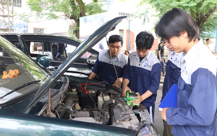 Học ngành gì để trở thành đăng kiểm viên?