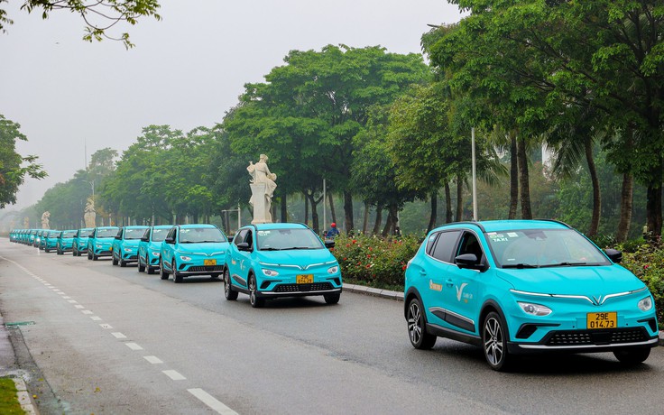 Taxi điện Vinfast chính thức lăn bánh tại Hà Nội
